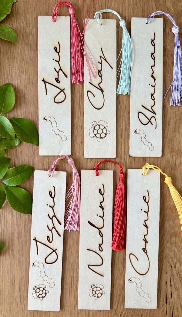 Personalized Wooden Bookmarks – A Thoughtful Gift with a Personal Touch